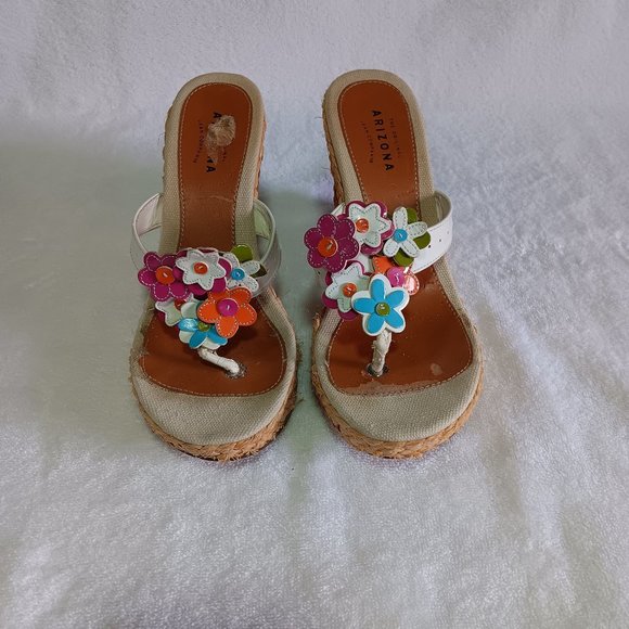 Slip-on Wedges with Flowers, US Size 9 - Picture 1 of 9